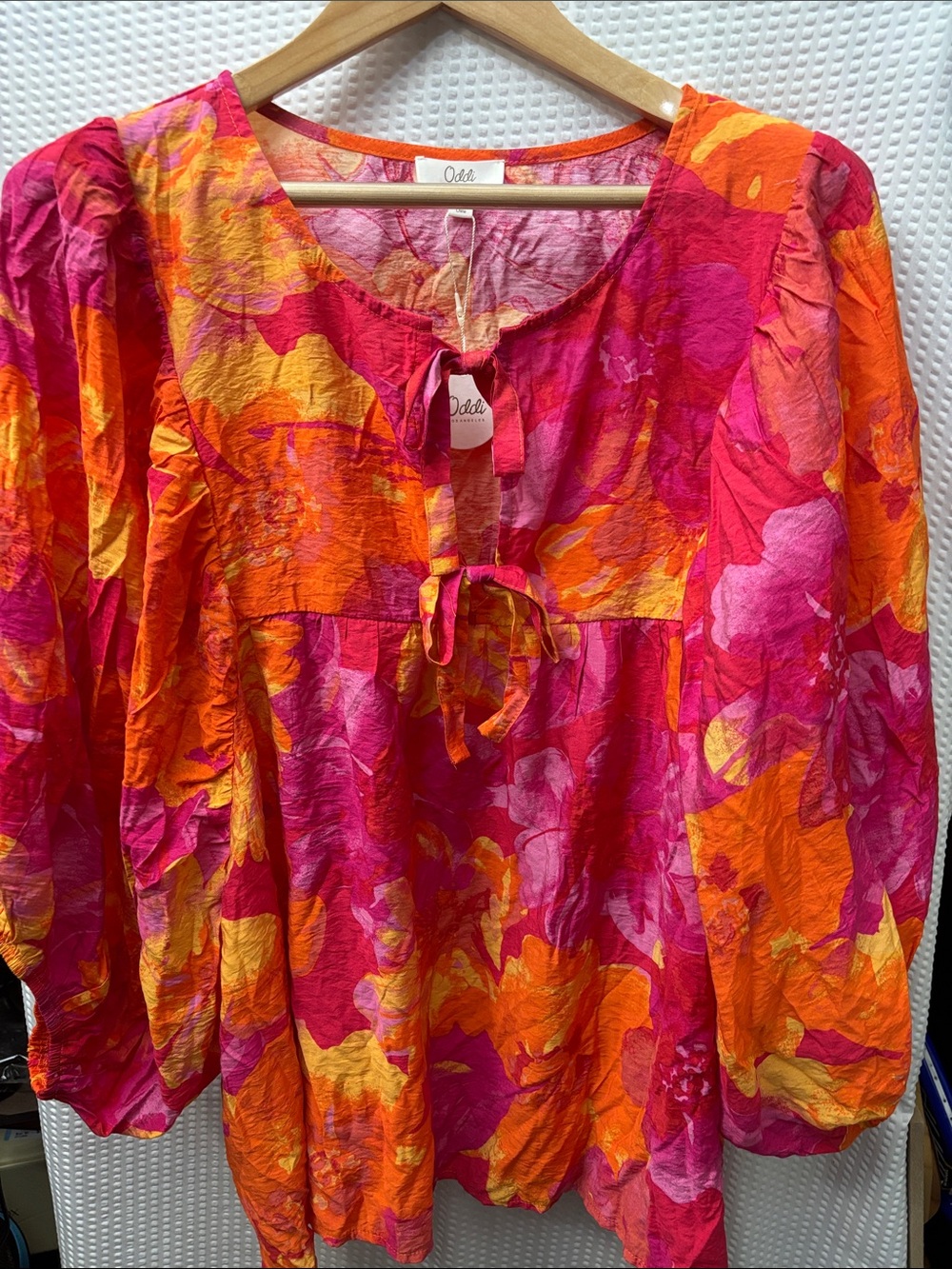 Oddi Women's Pink & Orange Floral Tie-Front Blouse